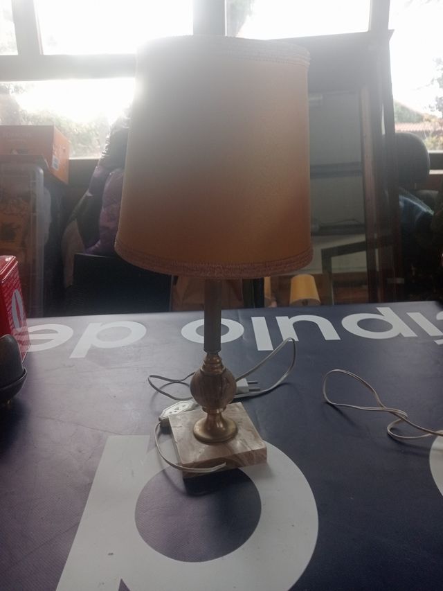 2 Lamparas mesilla -Doradas- Marmol vintans.