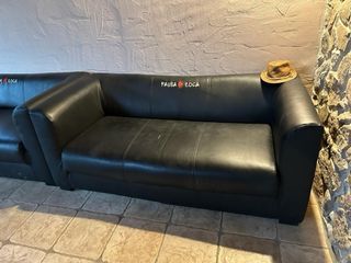 Sofá 3 posti in eco pelle Nera.