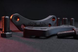 Adaptador BMW e30 para instalar frenos e36/46