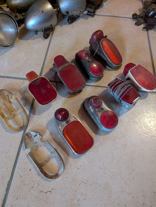 Lotto 8 fari fanali posteriori catarifrangenti