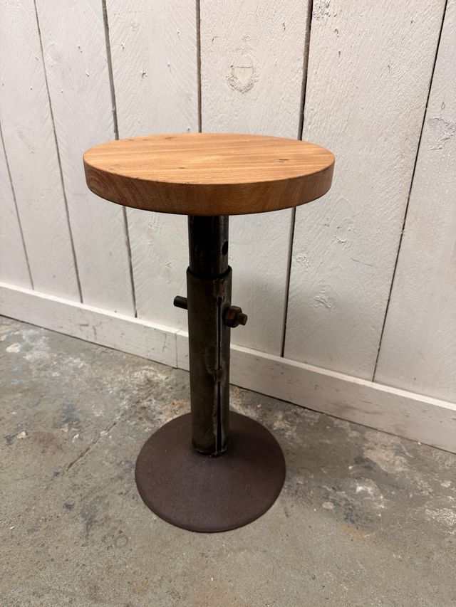 Bancos Industriais de Madeira & Metal