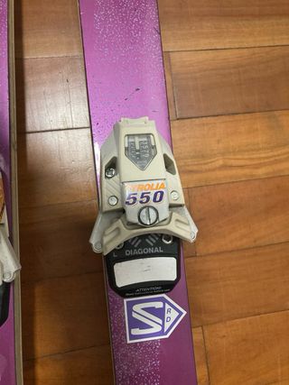 Esquís Rossignol E-252 Tyrolia 550