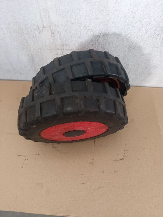 Ruedas Cortacesped SOLO 550R