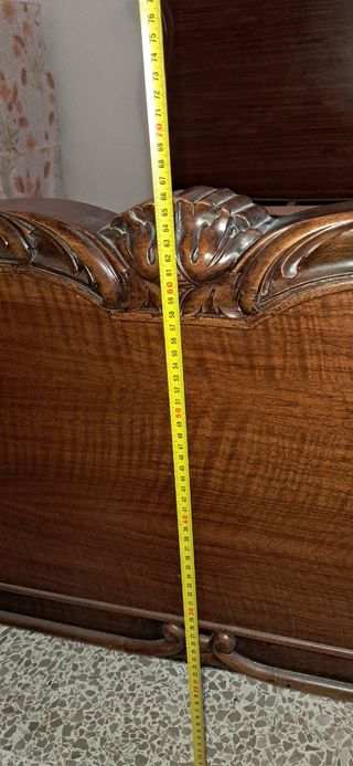Cama matrimonio madera estilo antiguo