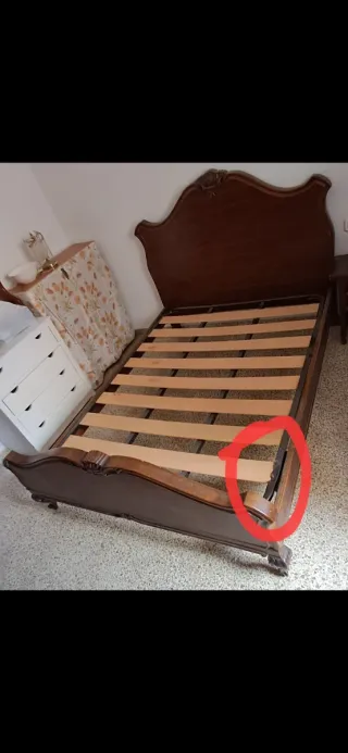 Cama matrimonio madera estilo antiguo