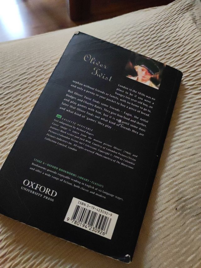 OBWL6: Oliver Twist: Level 6: 2,500 Word Vocabu...