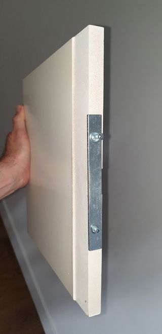 Baldas blancas cabecero Mandal de Ikea 