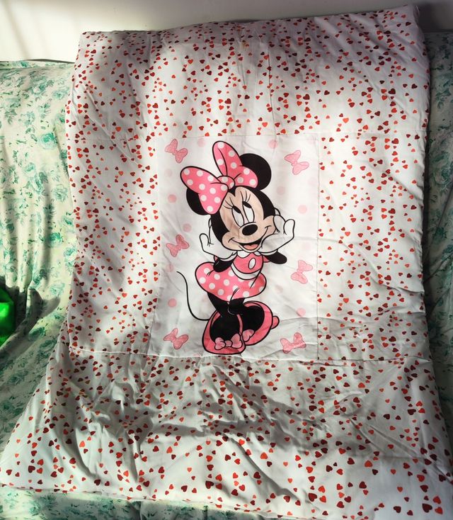 Edredón cuna Minnie Mouse
