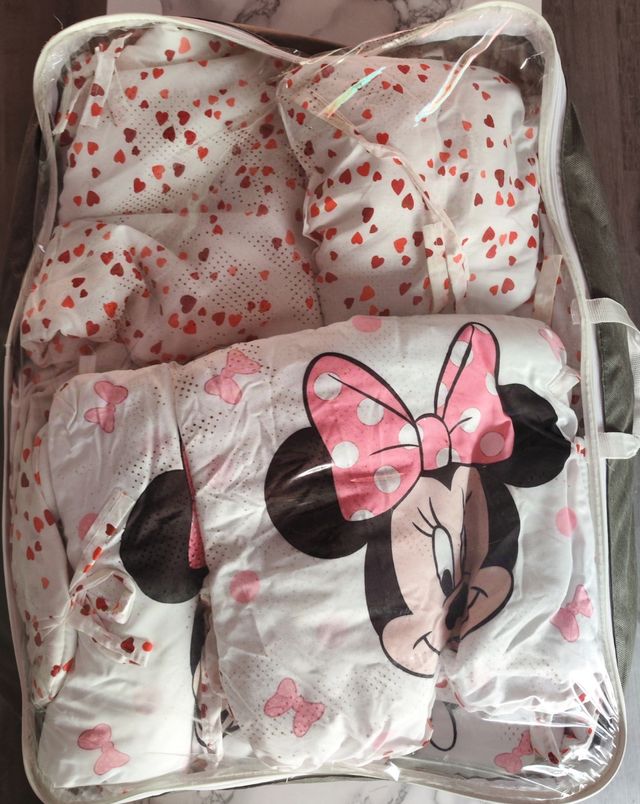 Edredón cuna Minnie Mouse