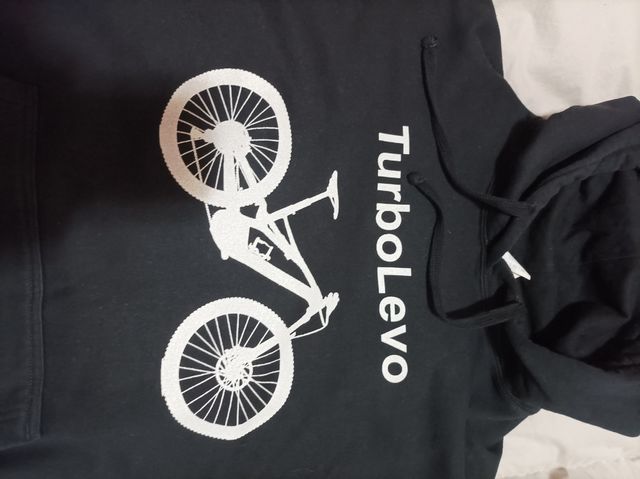 Sudadera turbo levo