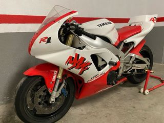 Yamaha R1 - Moto de carreras