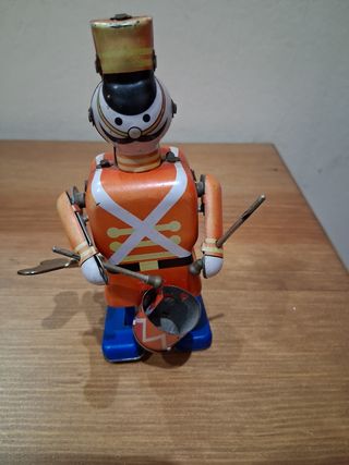 Muñeco hojalata vintage