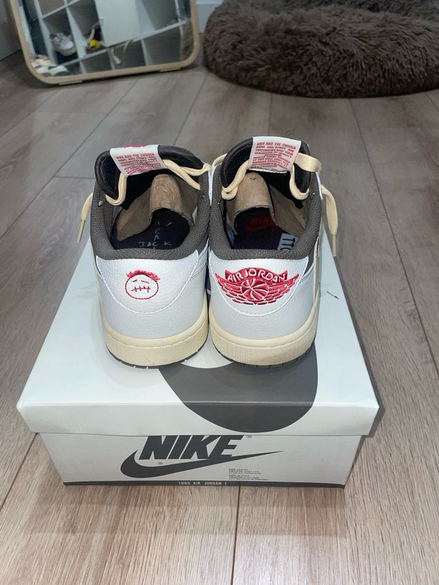 Nike Air Jordan 1 Low - Marrón-Blanco