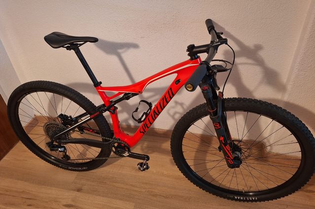 Specialized EPIC BRAIN carbono. Talla M