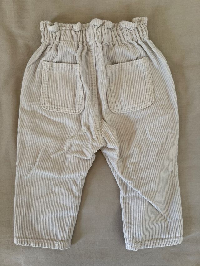 Pantalón pana bebé beige