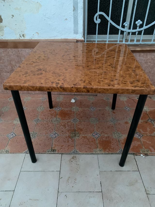 Lote de Mesas y sillas de bar/restaurante barata