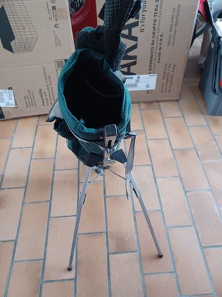 Treppiede per mazze da Golf