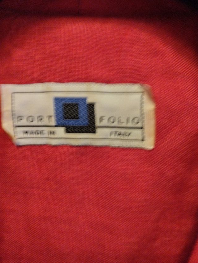 Tailleur con gonna in lino rosso