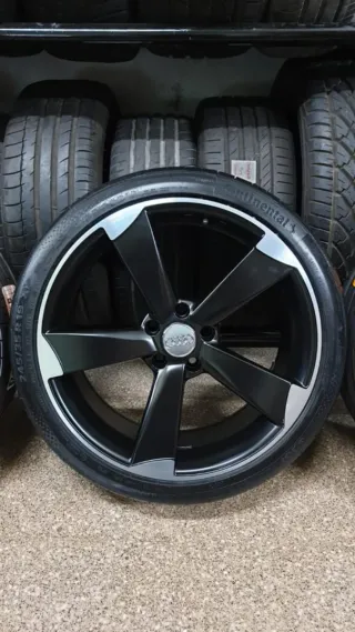 AUDI TAPAS LLANTA BUJE LOGO AUDI EN NEGR