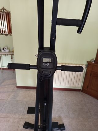 BICICLETA ESTATICA CON FUNCION ESCALADA
