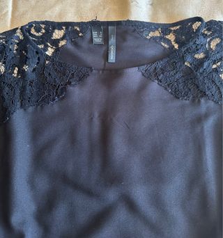 Top Mango negro con encaje talla S