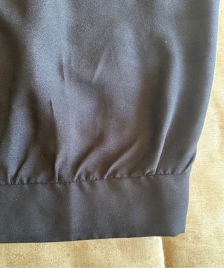 Top Mango negro con encaje talla S