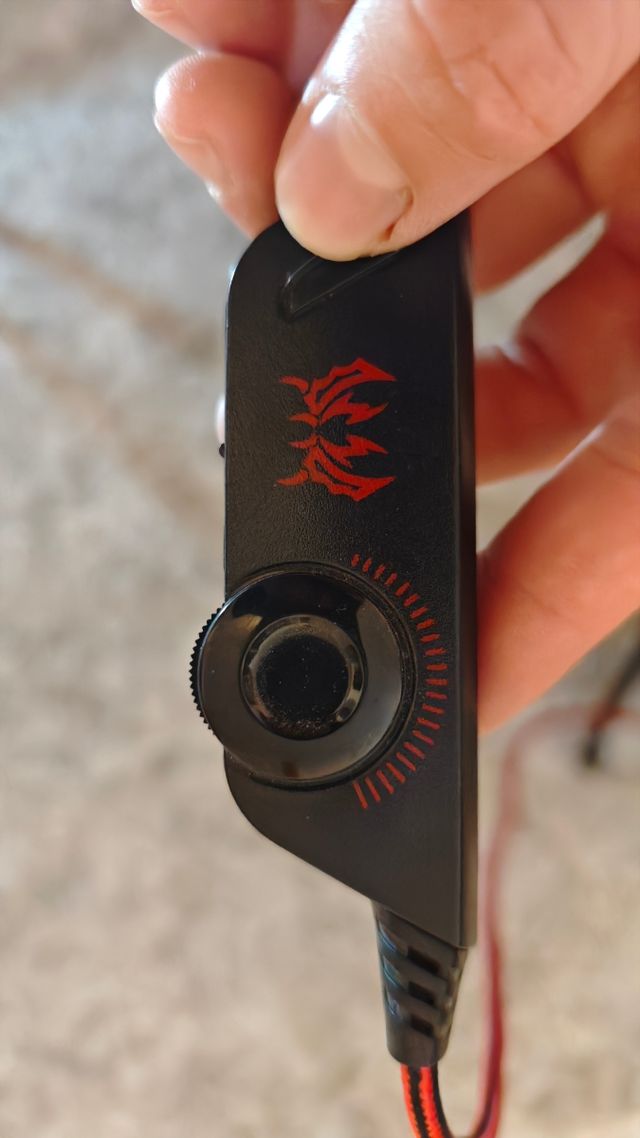 Auriculares Kotion Each rojos