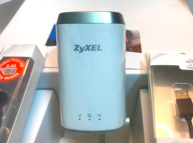 Router Wi-Fi da usare con Sim o cavo ethernet.