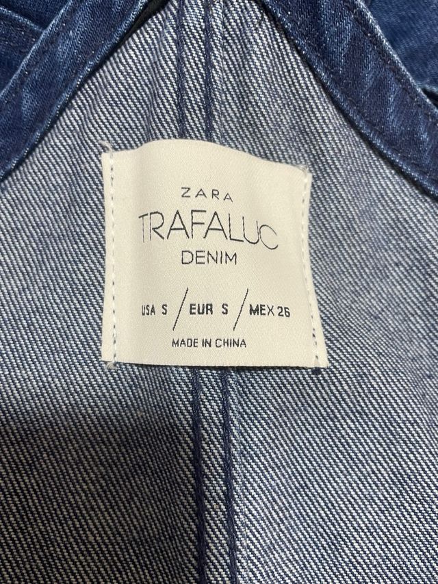 Peto vaquero Zara vestido