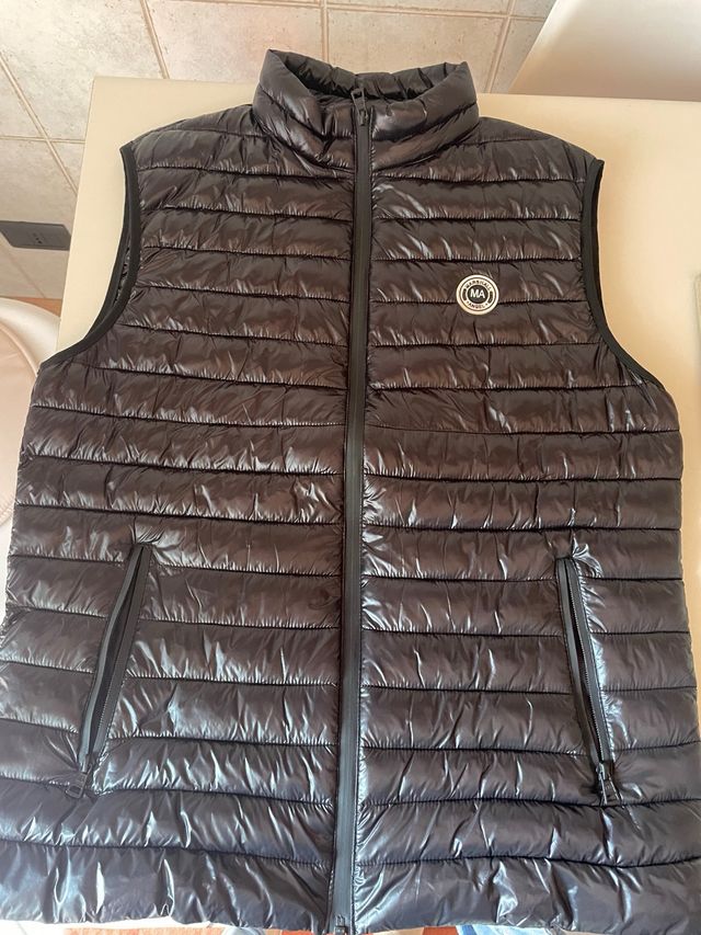 Giubbotto smanicato Marshall Angel nero. UNISEX