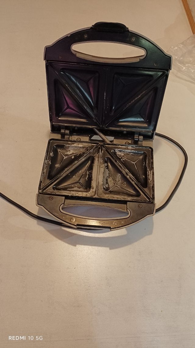 Sanduicheira Moulinex - usada