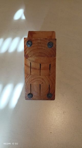 Suporte de facas em madeira