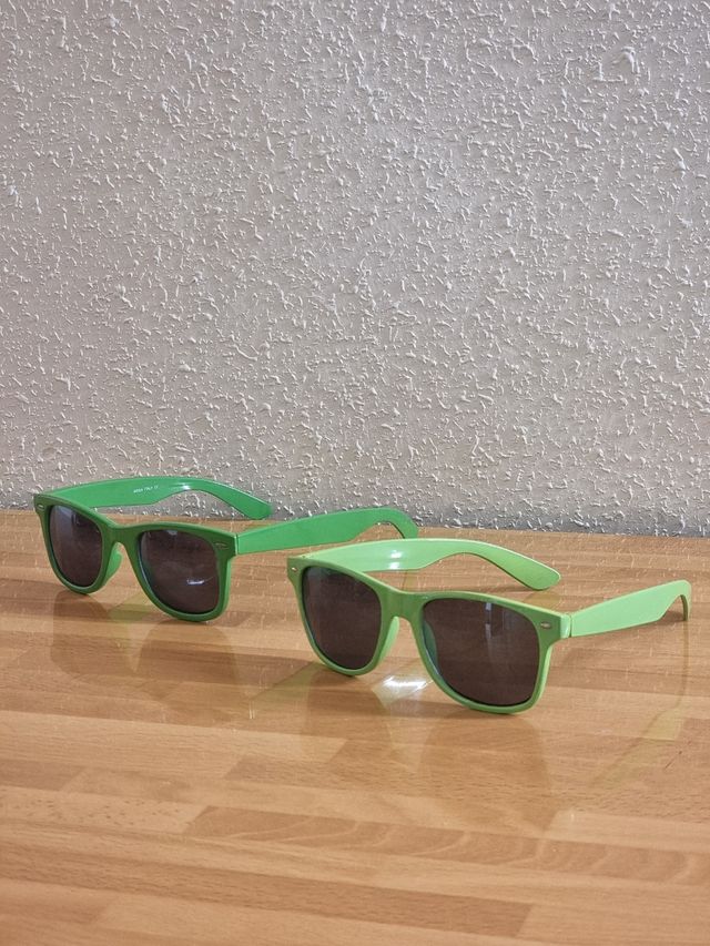 Gafas sol verdes (precio individual)