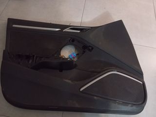 Panel puerta y pomo Audi A3 8V 