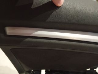 Panel puerta y pomo Audi A3 8V 