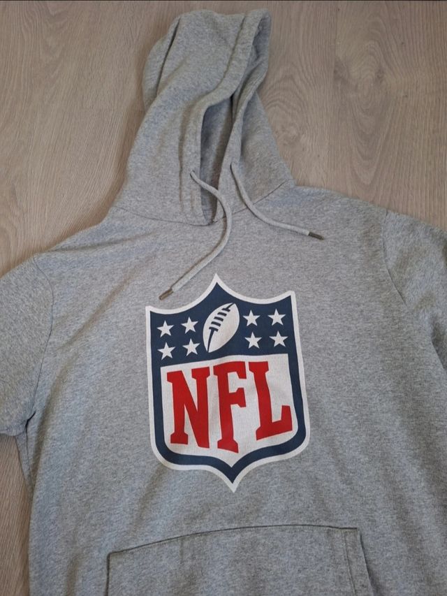 Sudadera con capucha NFL. Talla: M