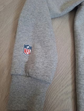 Sudadera con capucha NFL. Talla: M