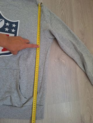 Sudadera con capucha NFL. Talla: M