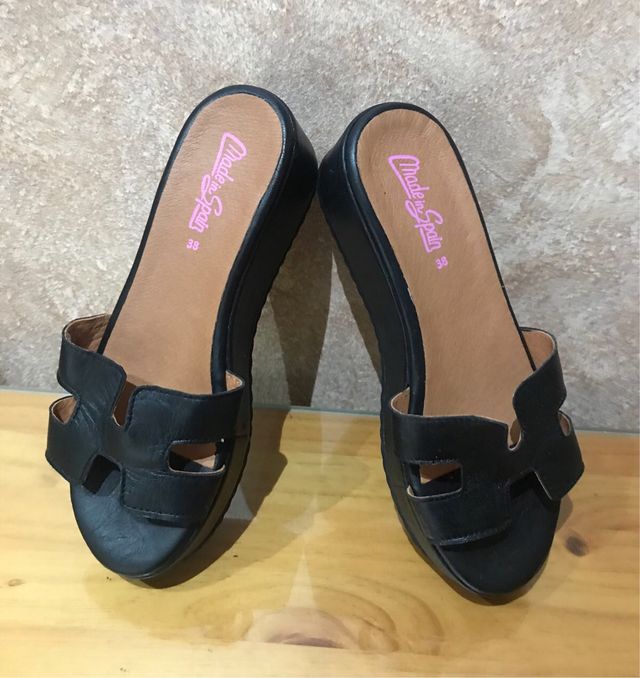 Chanclas plataforma negras