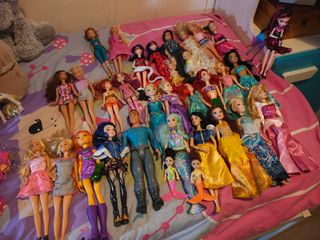 Muñecas tipo barbies