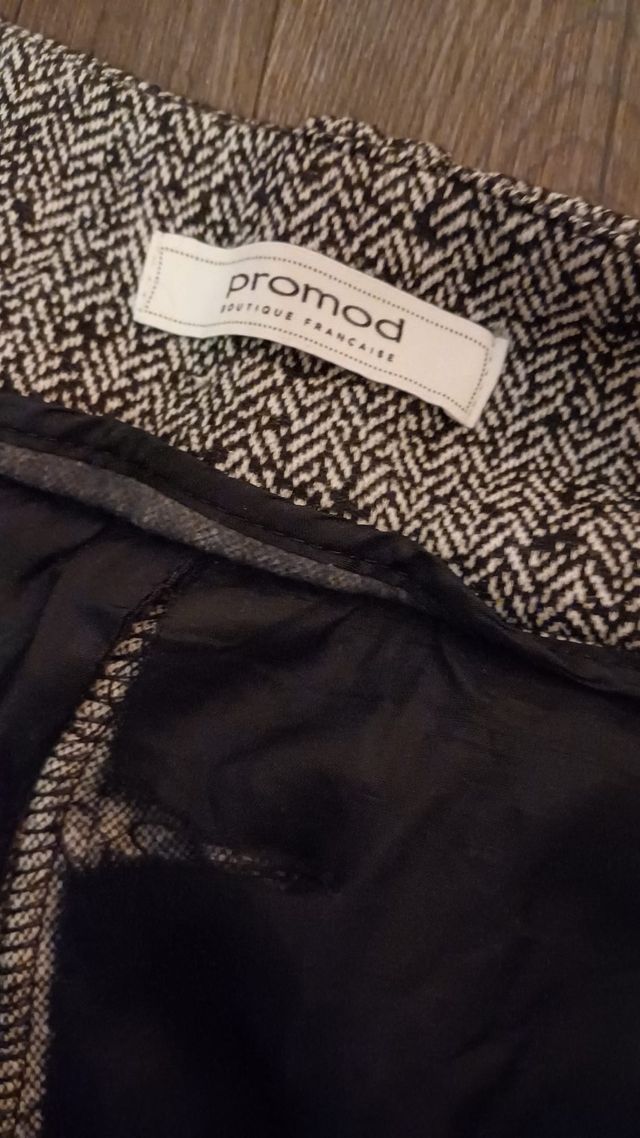 Pantalones tailoring pernera anchos tejido espiga.