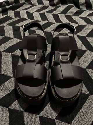 SANDALIAS DE TIRAS FRANCIS DE PIEL Dr. Martens size 40