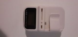 Carica batterie universale per fotocamere e cell