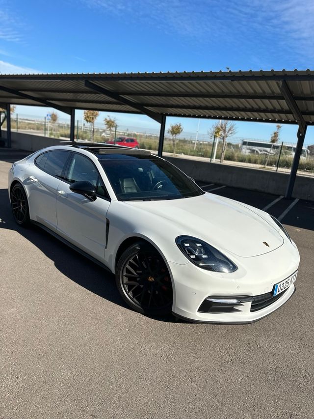 Porsche Panamera 2019 GARANTIA APROVED !