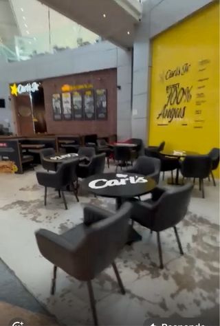 Sillas y mesas Hamburguesaa Carl's Jr. y cocinas