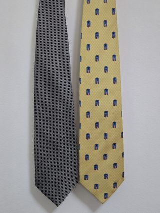 DOS CORBATAS DE SEDA