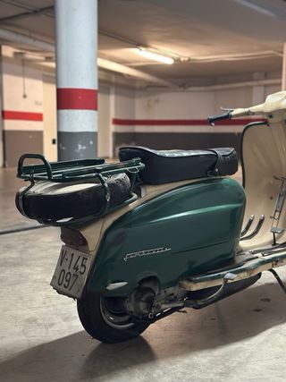 Lambretta Clásica Verde