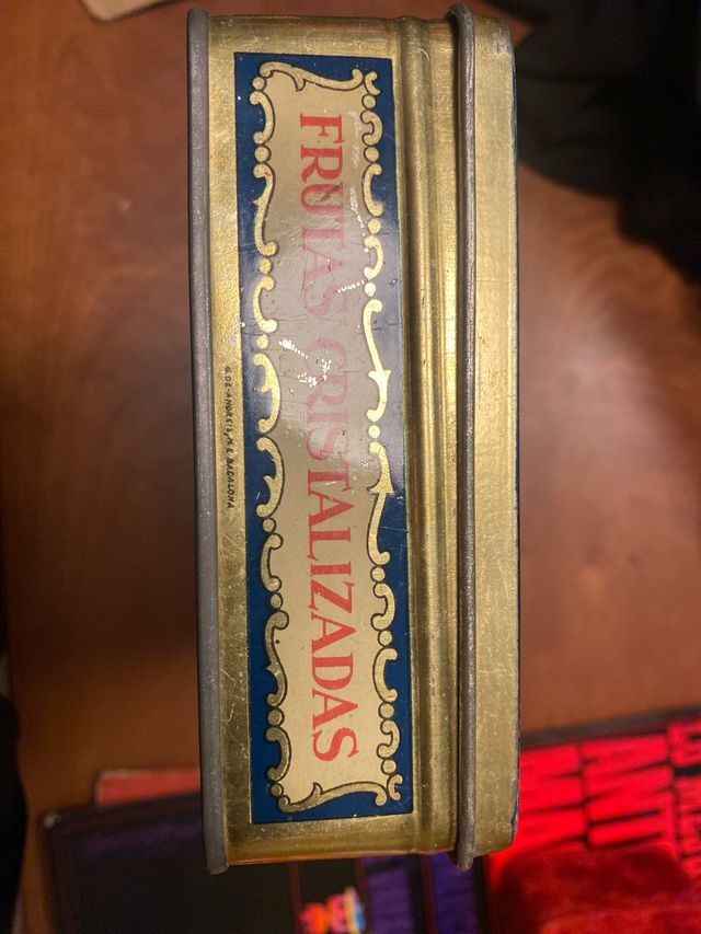 Antigua caja de hojalata frutas calahorra