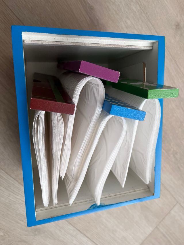 Box decorativa de madera con álbumes de fotos