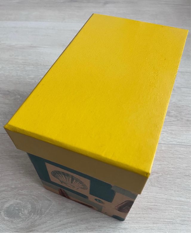 Box decorativa con álbumes de foto